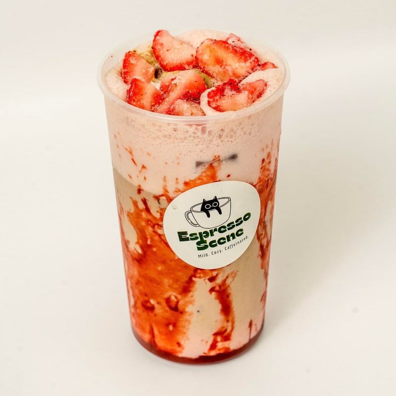Blue Strawberry Matcha (Iced)